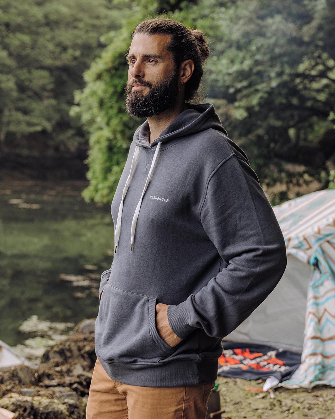 Made To Roam Hoodie - Faded Black - Lifestyle