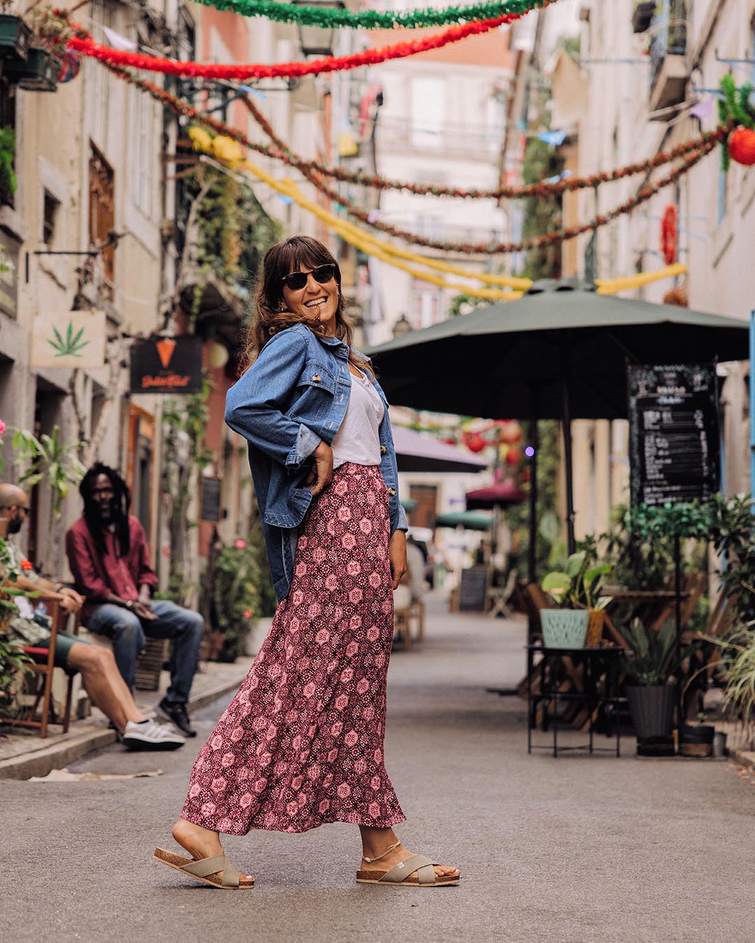 Hannah Skirt - Tile Wine - Lifestyle
