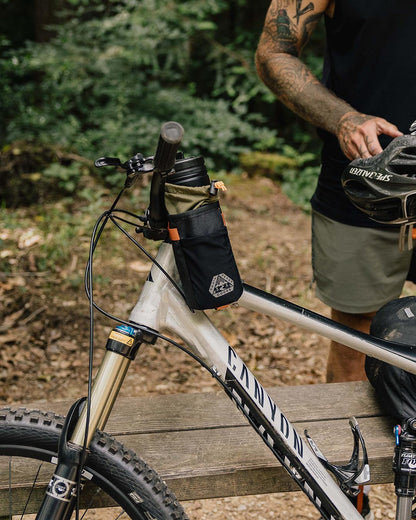 Steer Hybrid Bottle Bike Bag - True Black/ Khaki - Lifestyle