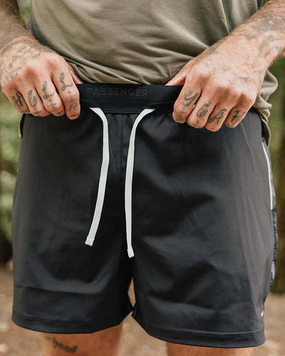 Exploration Trail Shorts - Black - Lifestyle
