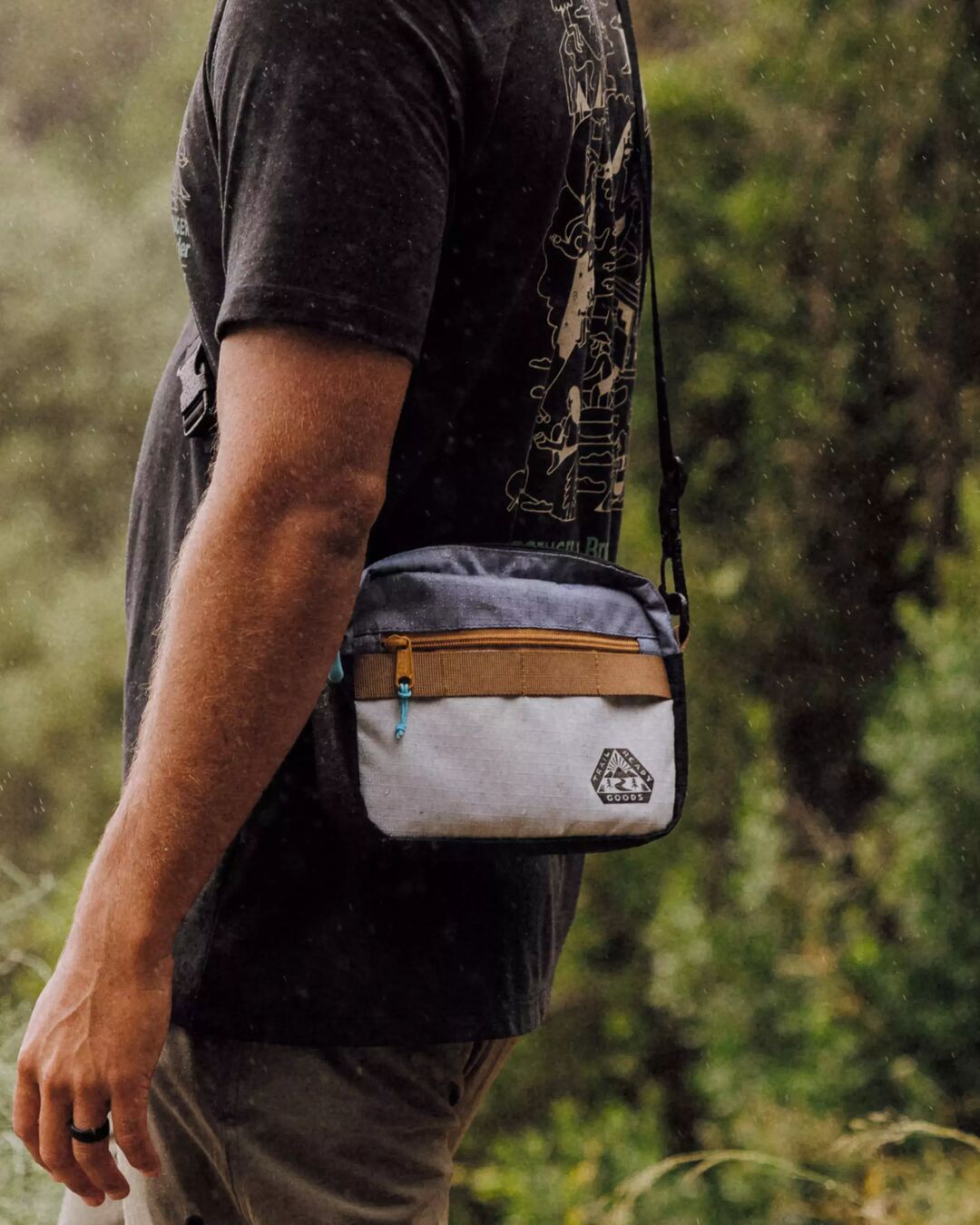 Navigate Hybrid Bike and Hip Pack - Provincial Blue - Lifestyle - Male