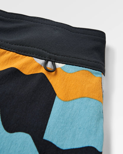 Cutback NetPlus® 17" Boardshort - Vista Patchwork Arctic - Flatlay