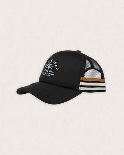 Onda Snapback Trucker Cap - Black - Lifestyle