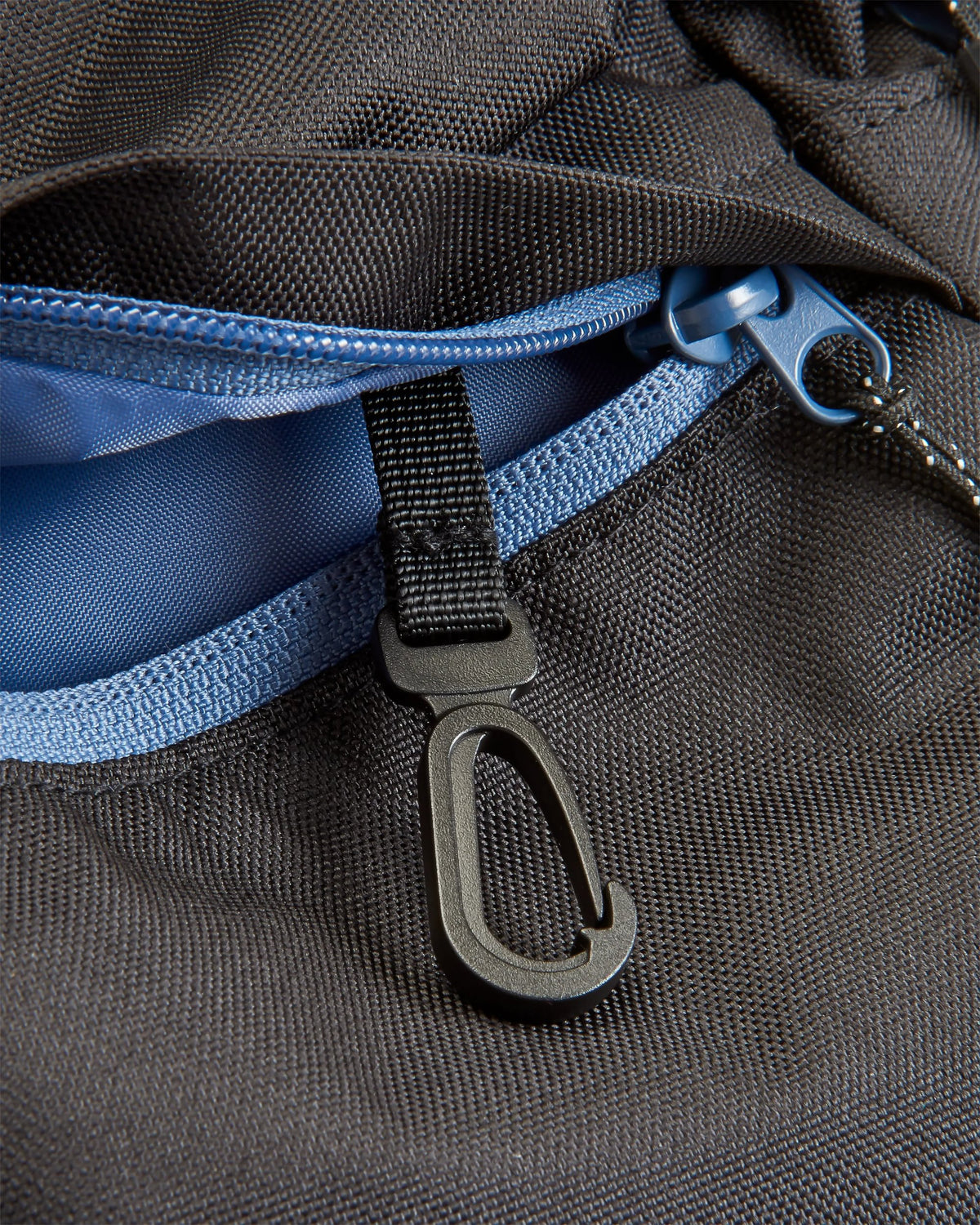 Boondocker Sling 8L - Black - Flatlay