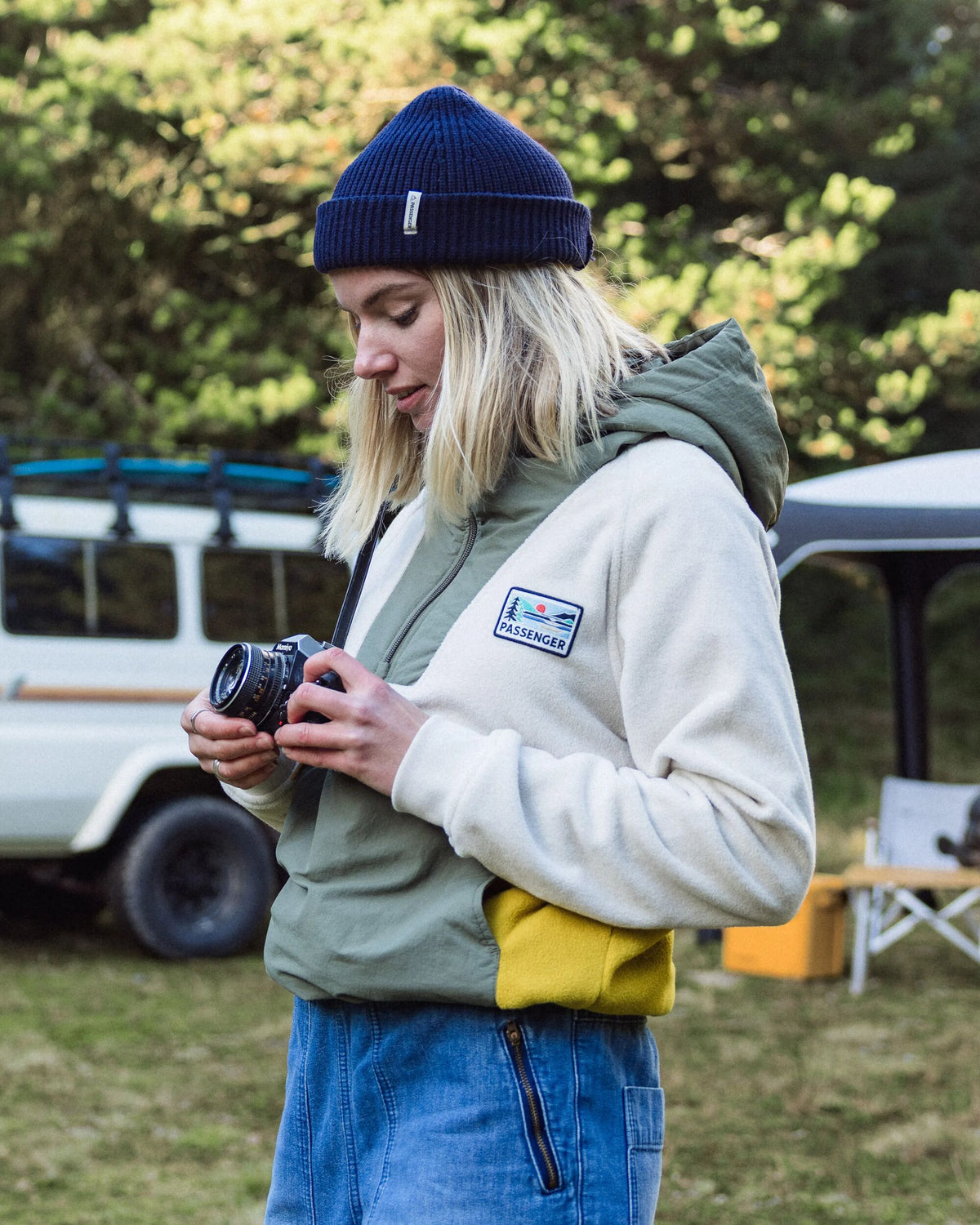 Alexander Hooded Polar Fleece - Vintage White - Lifestyle