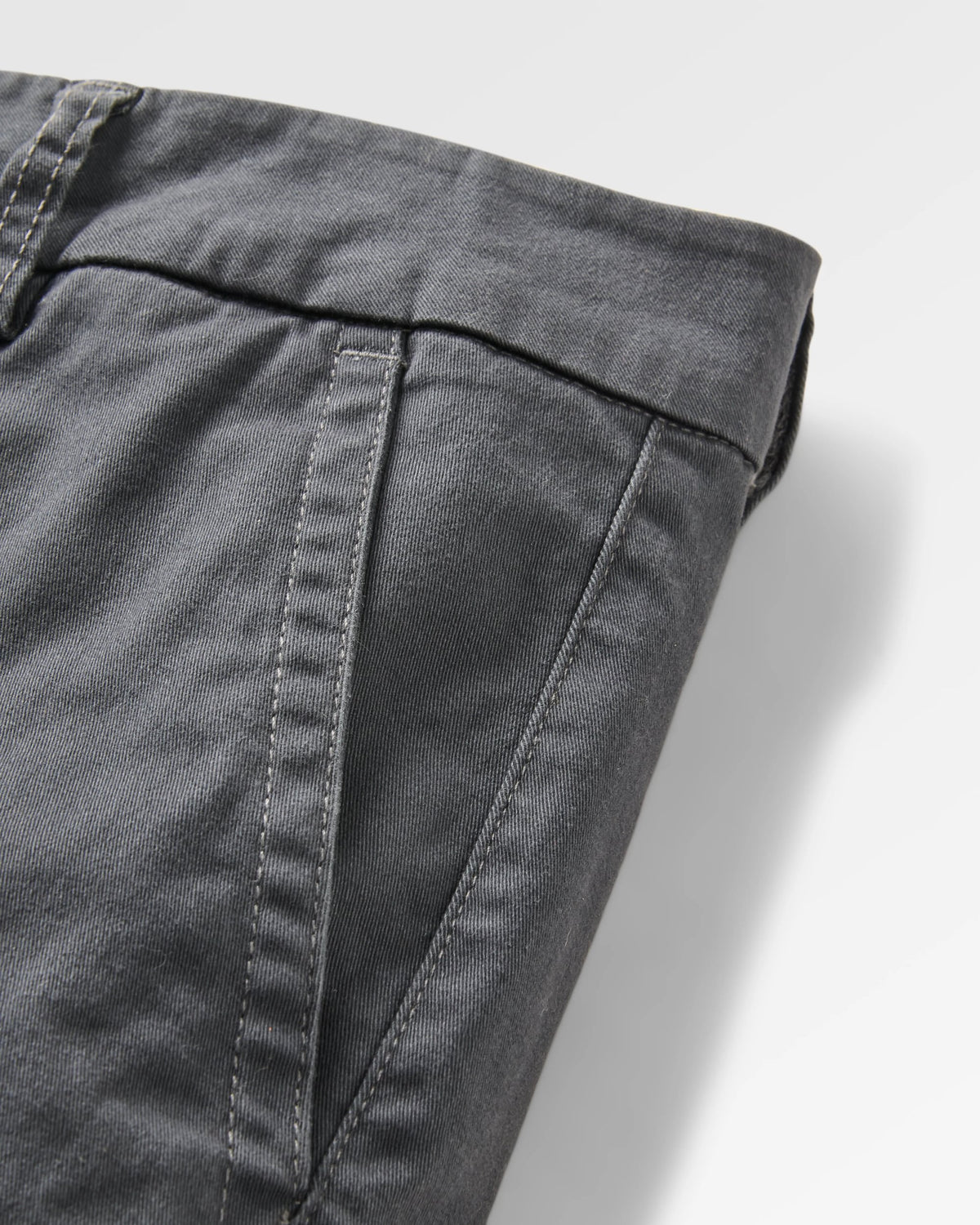 365 Cotton Short - Charcoal - Flatlay