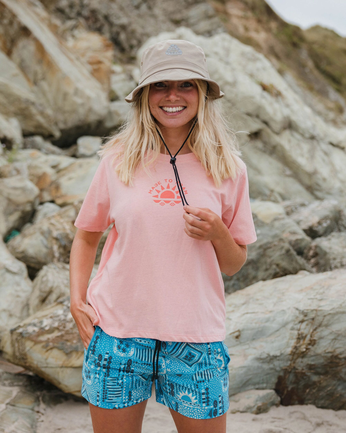 Sunburst T-Shirt - Soft Shell Pink - Lifestyle