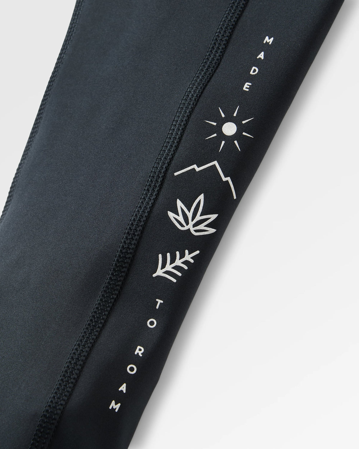 Mantra Active Legging - Black - Flatlay
