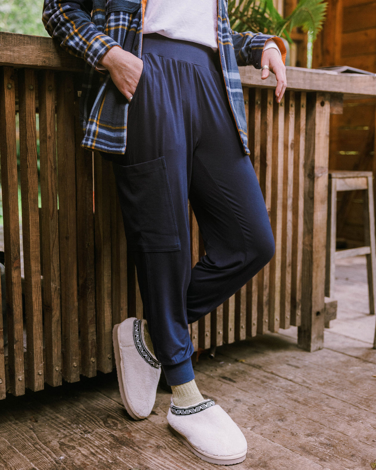 Day Dream Trouser - Rich Navy - Lifestyle