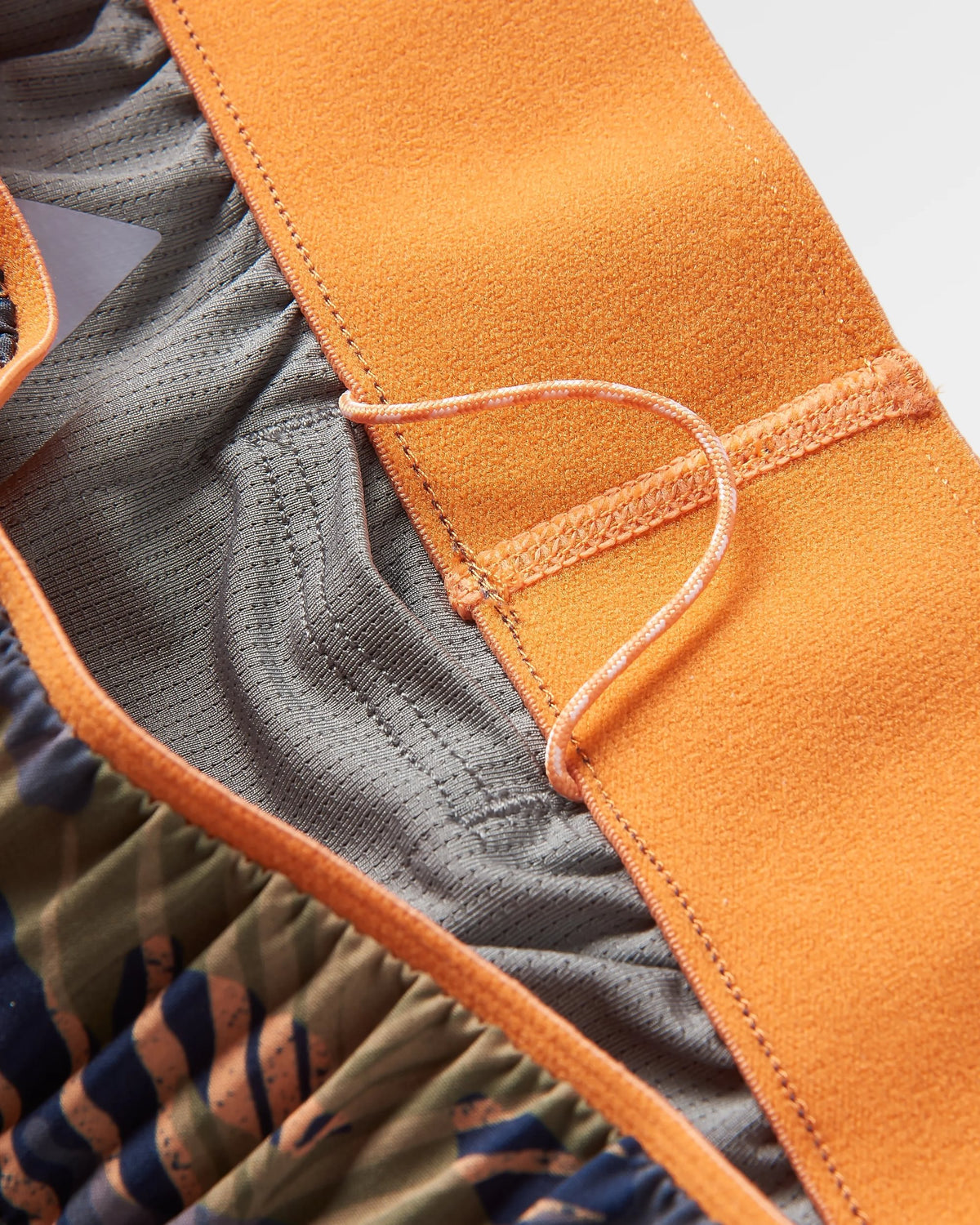 Sandune Trail Short - Palm Camo Apricot - Flatlay