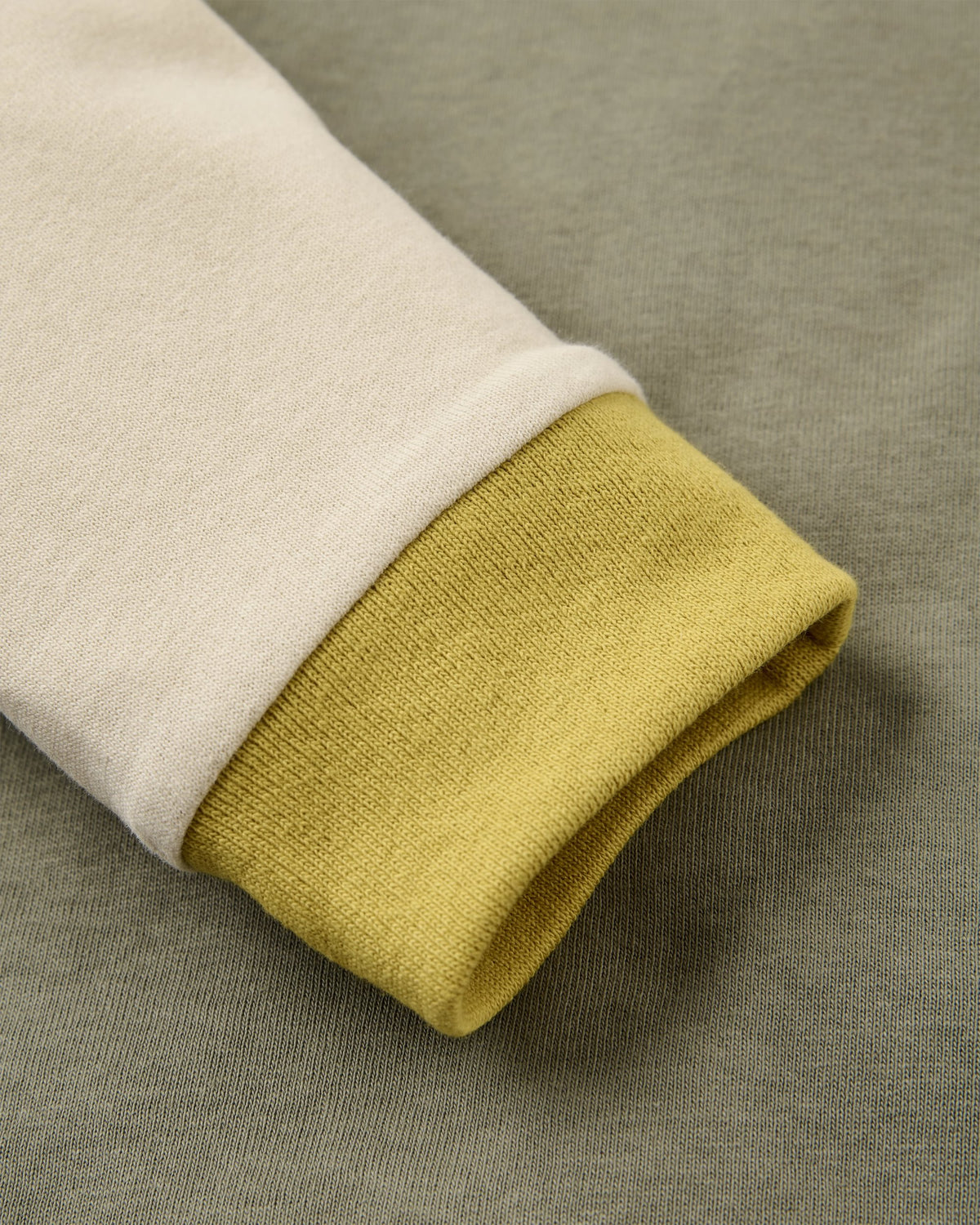 Riser LS T-Shirt - Dusty Olive - Flatlay