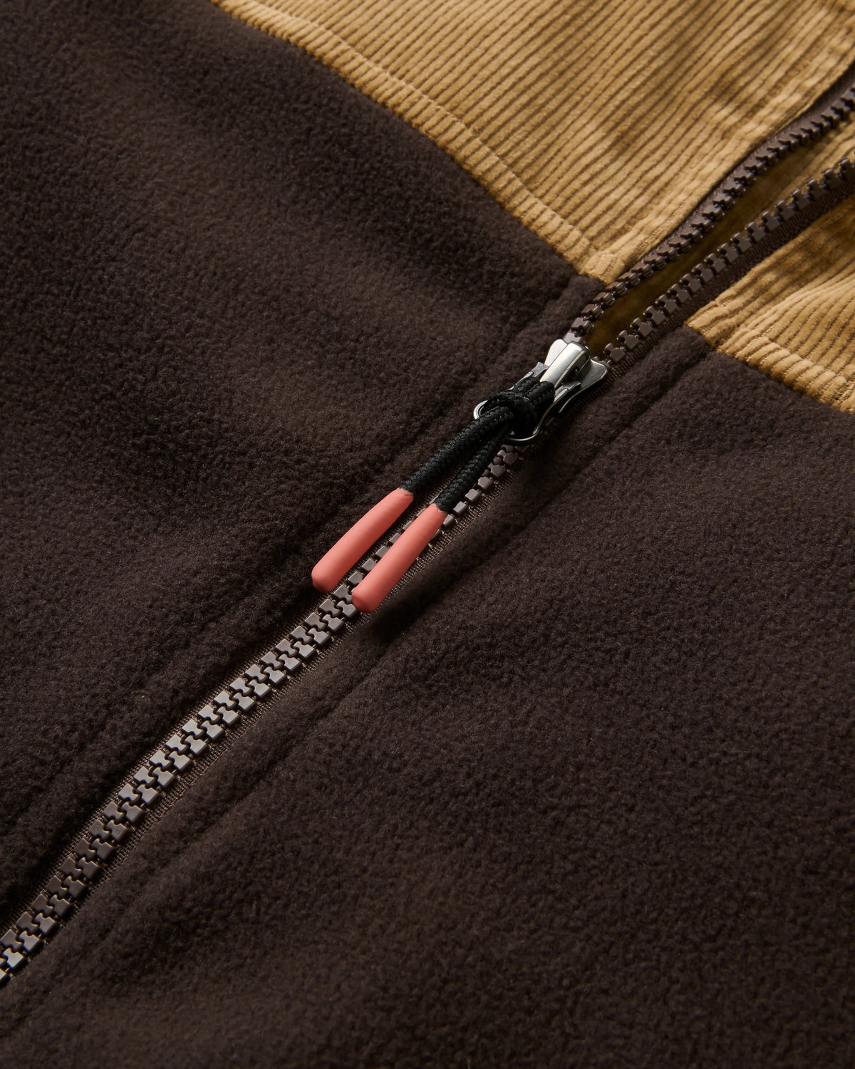 Somewhere Fleece - Caramel/Espresso - Flatlay