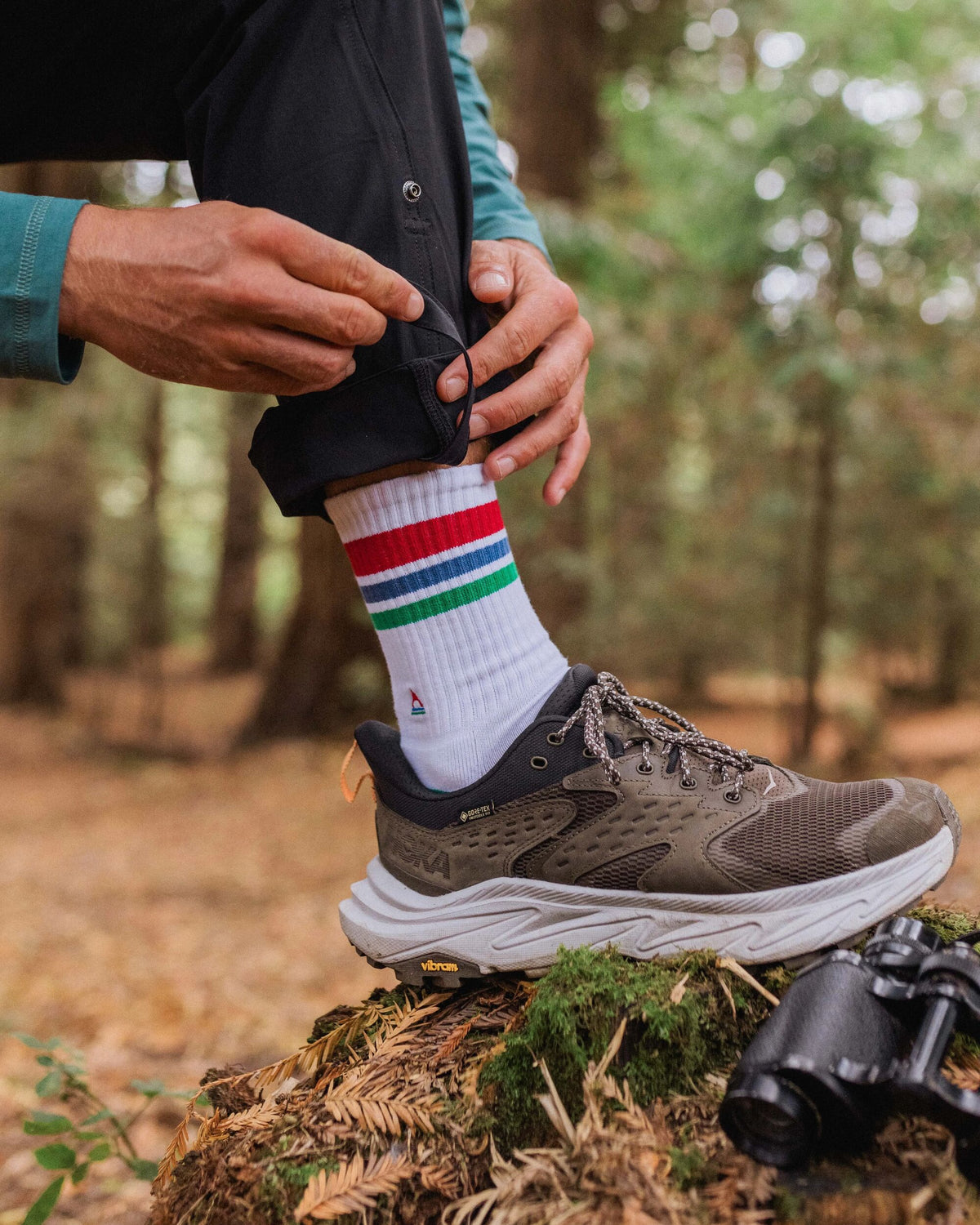 Classic Midweight Crew Socks - White/Greenlake - Lifestyle - Male