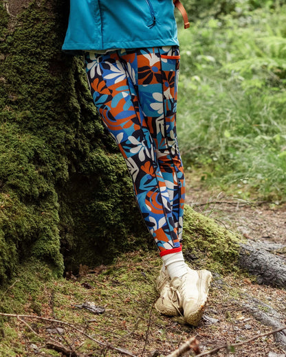 Mantra Active Legging - Mountain Foliage Blue - Lifestyle