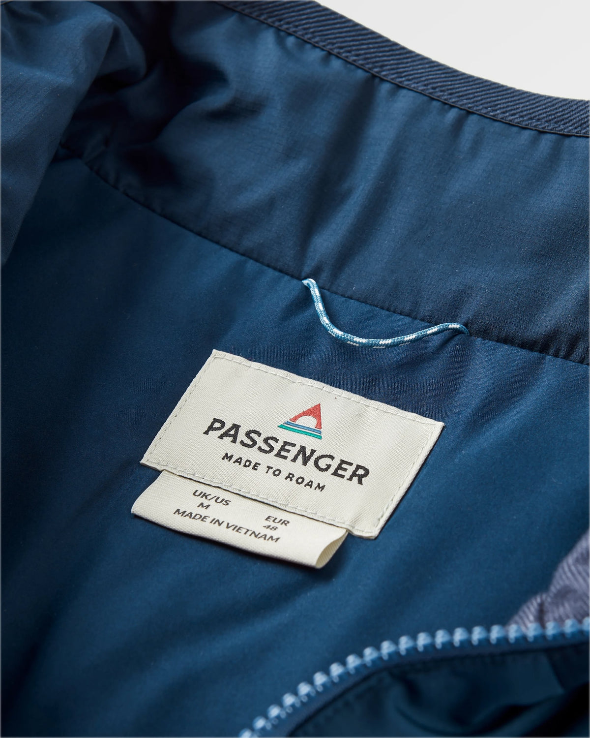 Daybreak Lightweight Thermore® Insulated Gilet - Rich Navy/Dark Denim/Arctic - Flatlay