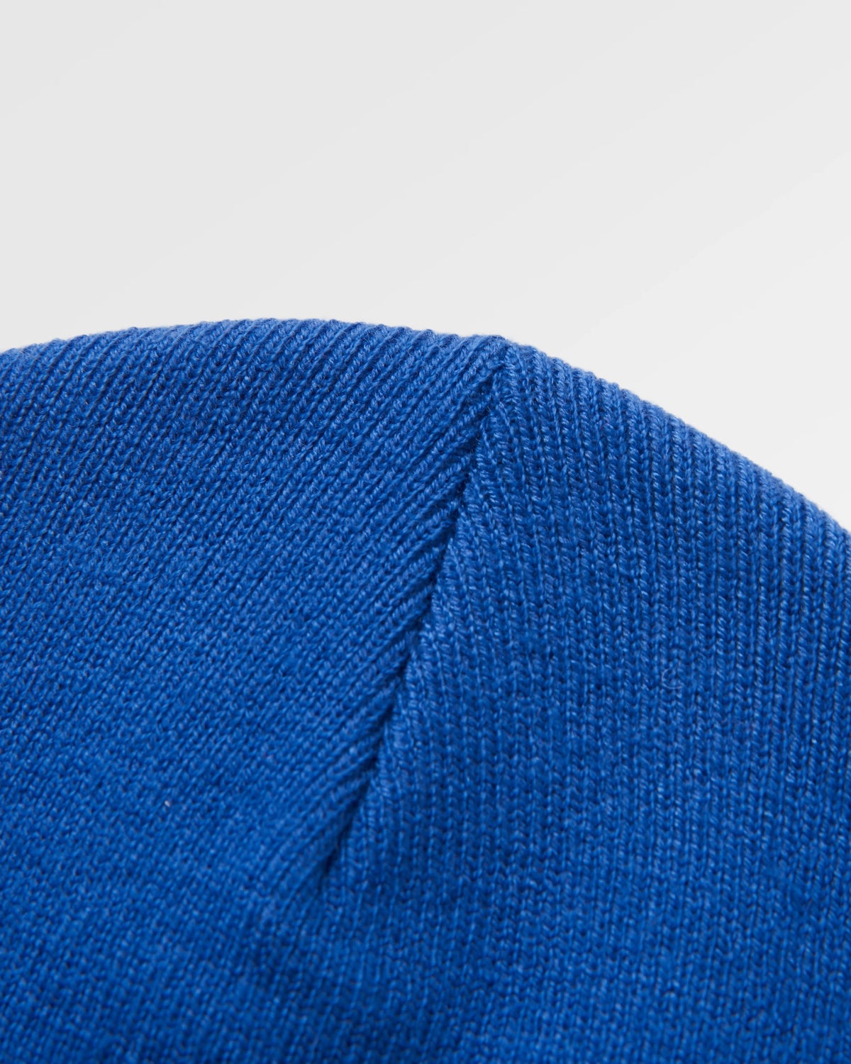 Core Low-Top Beanie - Electric Blue - Flatlay
