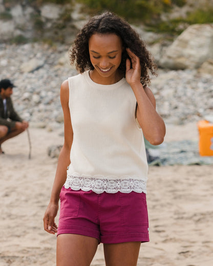 Vintage Knitted Vest - Birch - Lifestyle