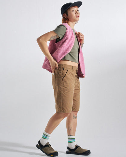 Lani Light Cotton Short - Caramel - Studio Model