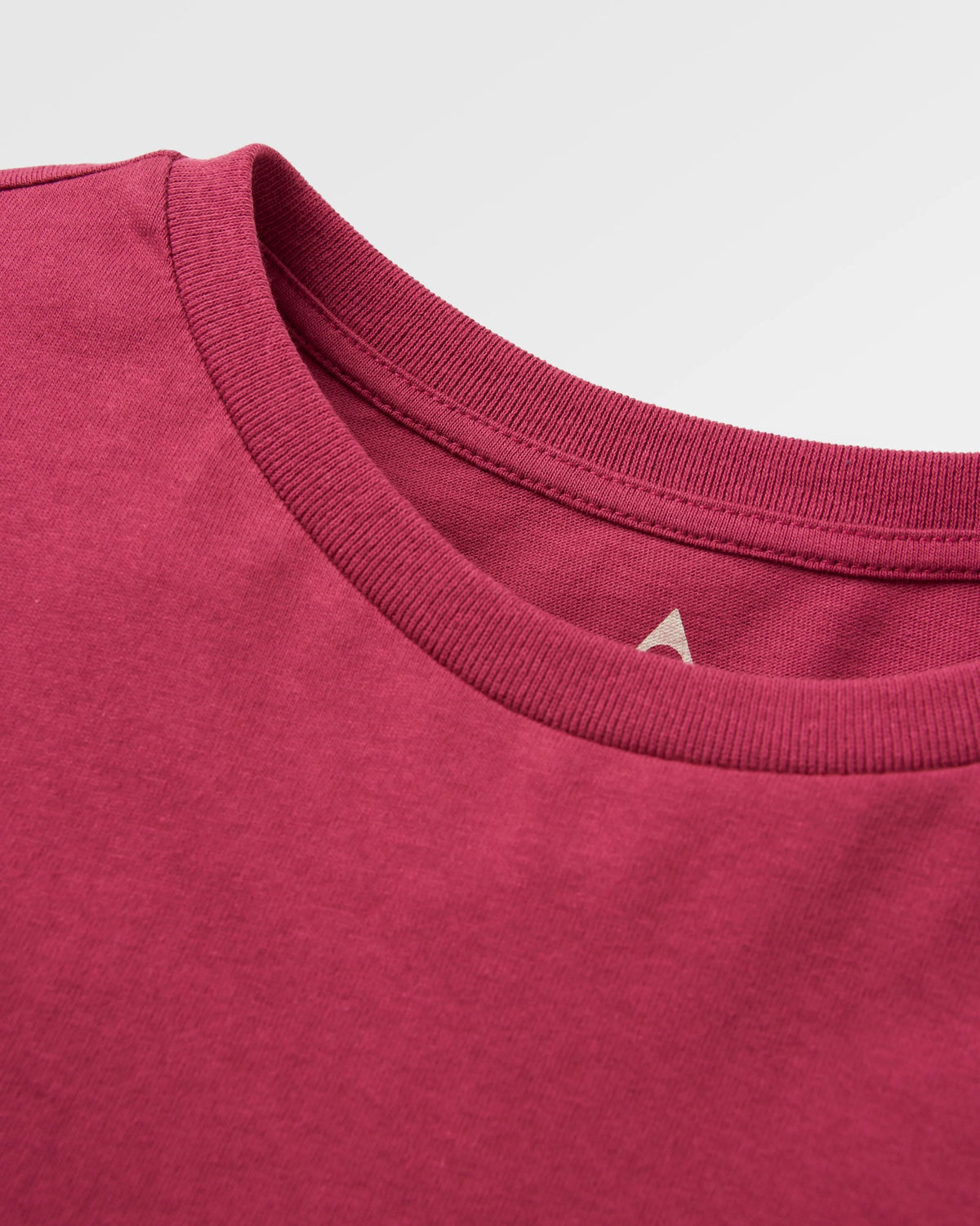 Papercut LS T-Shirt - Cranberry - Flatlay