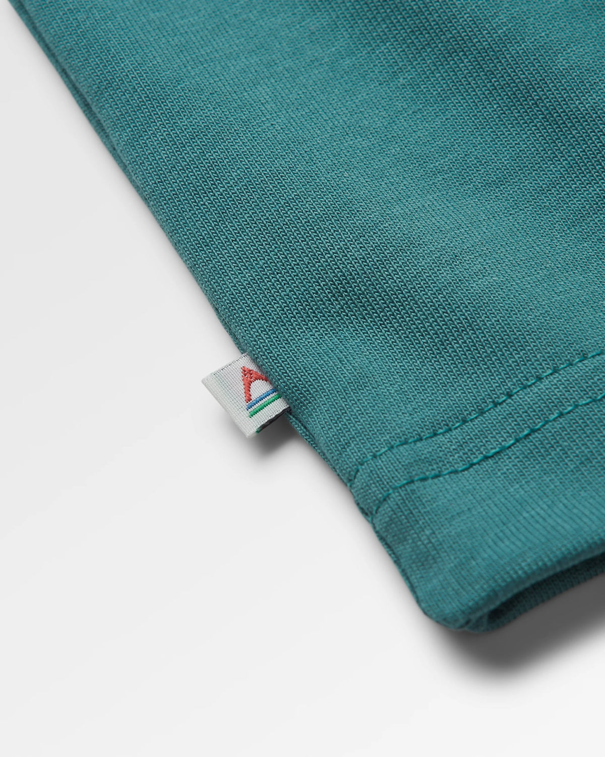 Vita Cotton Relaxed Fit LS T-Shirt - Deep Ocean - Flatlay
