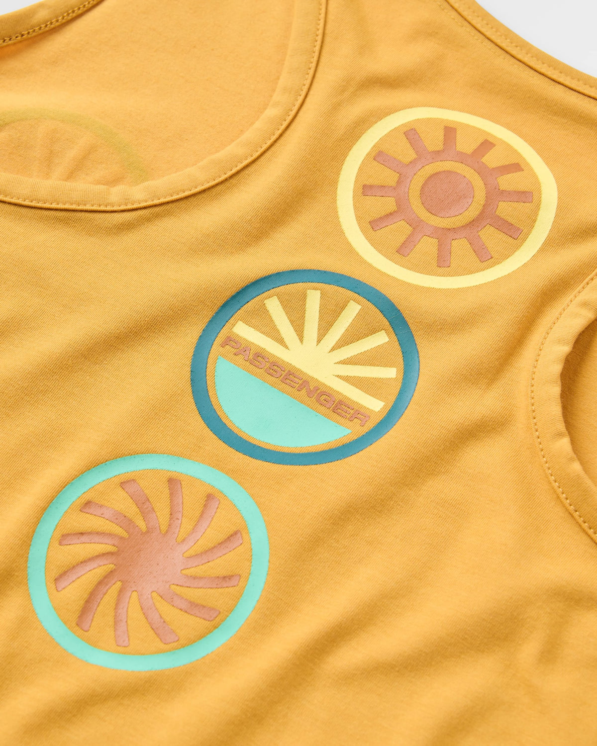 Chase The Light Drirelease® Active Vest - Spruce Yellow - Flatlay