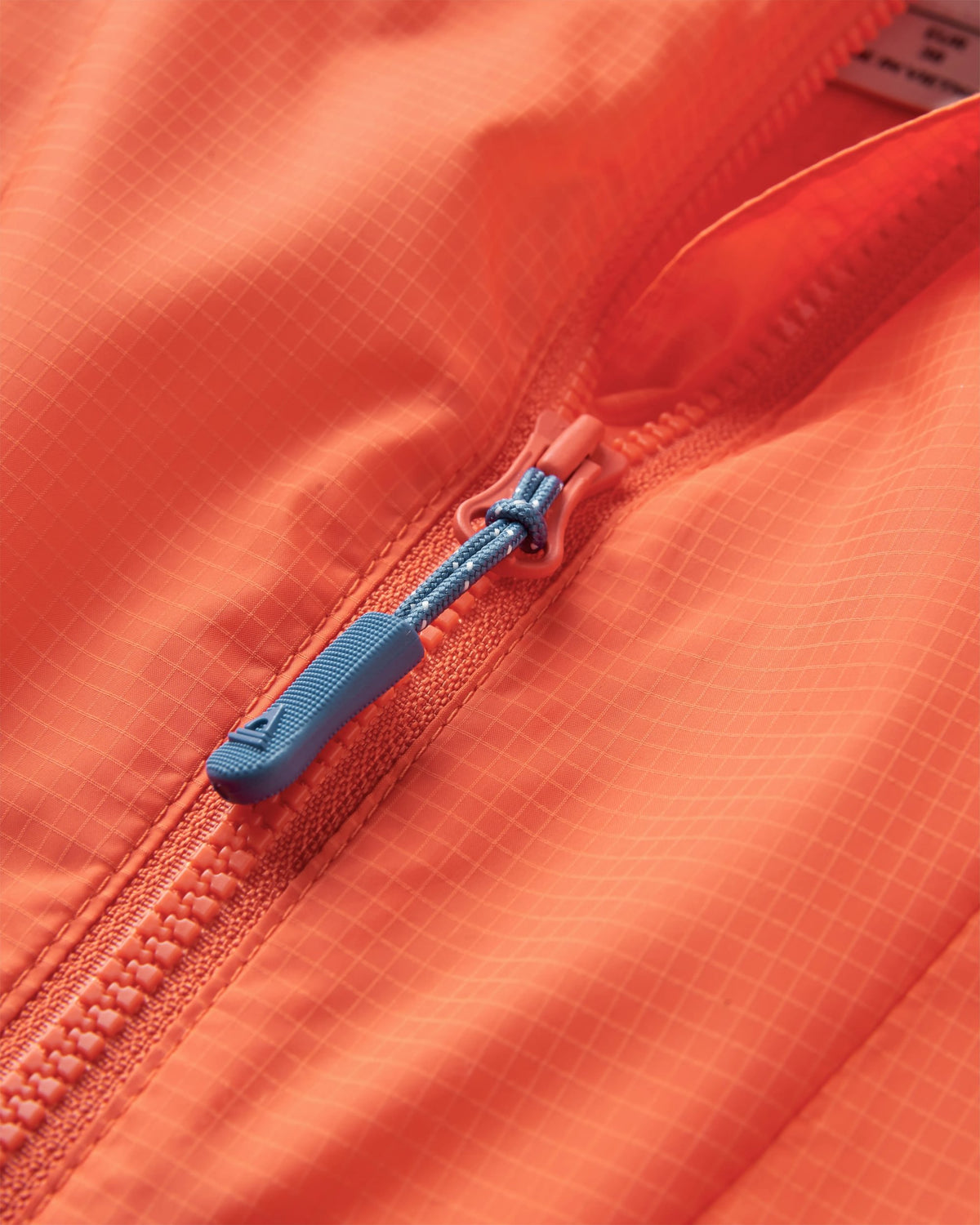 Viento Windshell Anorak - Ember Orange - Flatlay