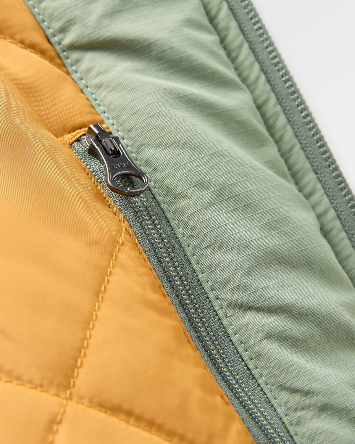 Tasi Insulated Jacket - Pistachio - Flatlay