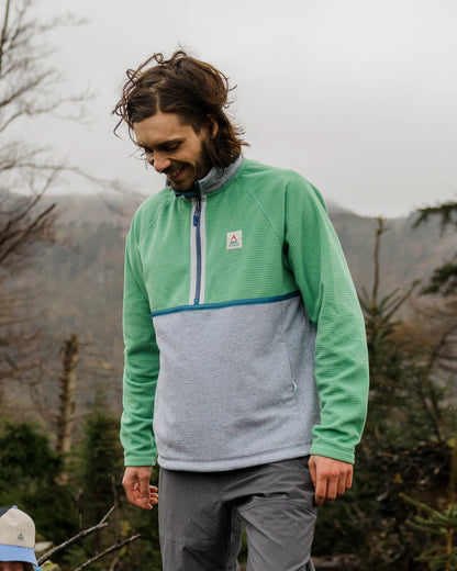 Overlook Grid Polar Fleece - Green Spruce/Grey Marl - Lifestyle