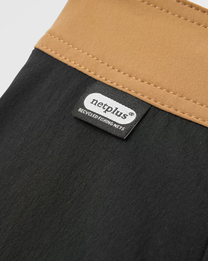 Cruiser NetPlus® 21" Boardshort - Black - Flatlay