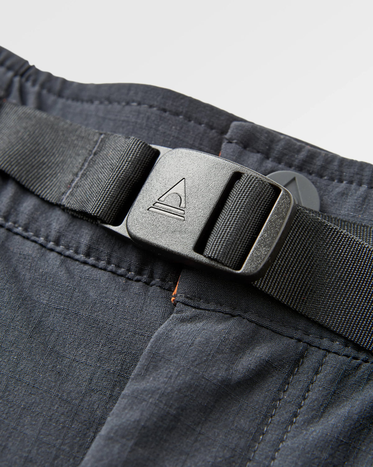 Stride Trail Short - Black - Flatlay