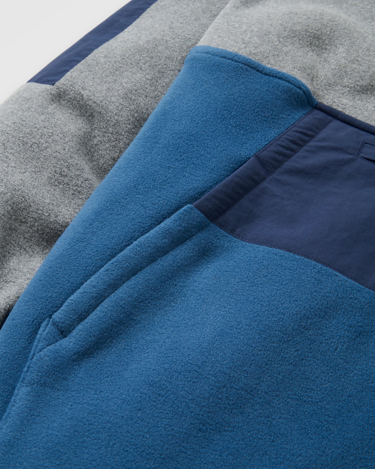 Woodland Hooded Polartec® Fleece - Grey Marl/Dark Denim - Flatlay