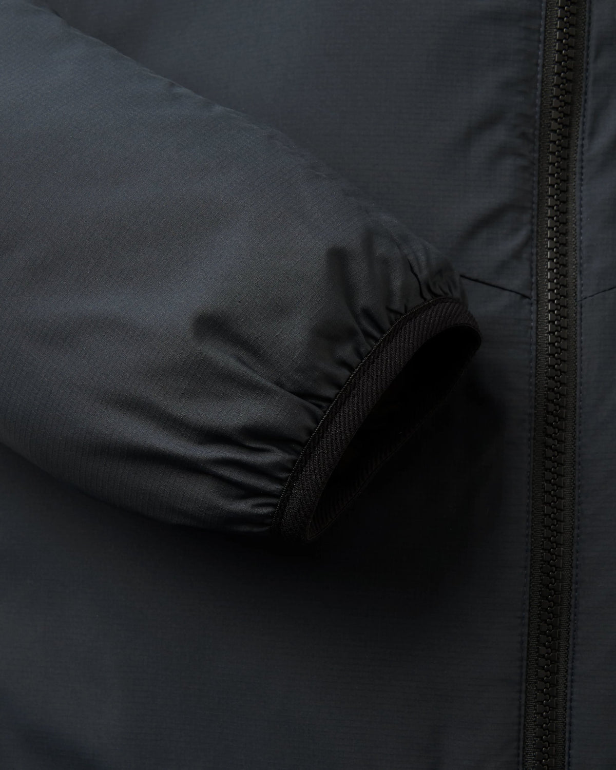 Shasta Lightweight Thermore® Hoodless Jacket - Black - Flatlay