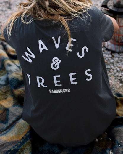 Penida T-Shirt - Black - Lifestyle