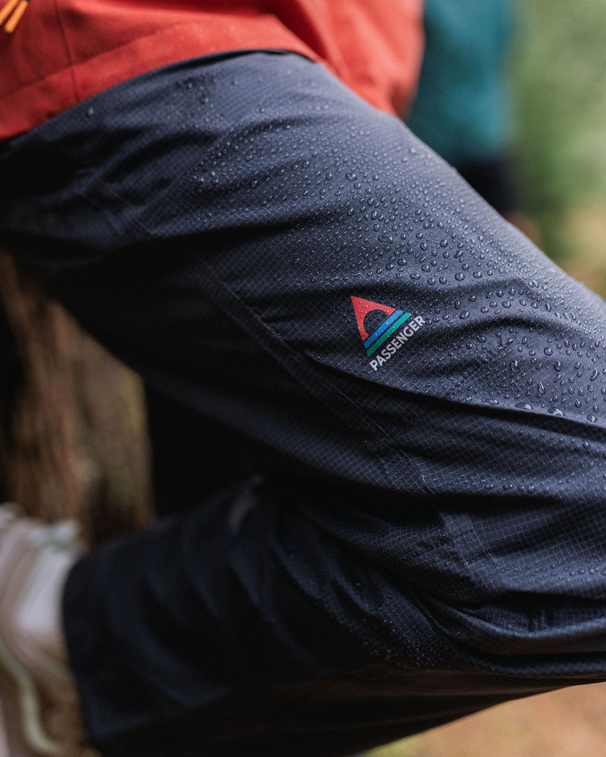 Viento Windshell Trouser - Charcoal - Lifestyle