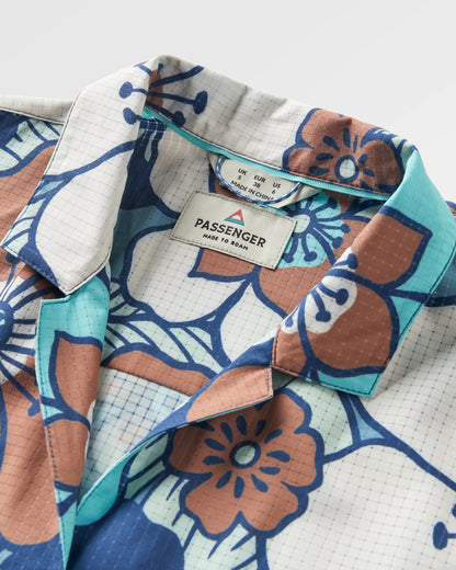 365 Active Boxy Shirt - Vintage Floral Aqua - Flatlay