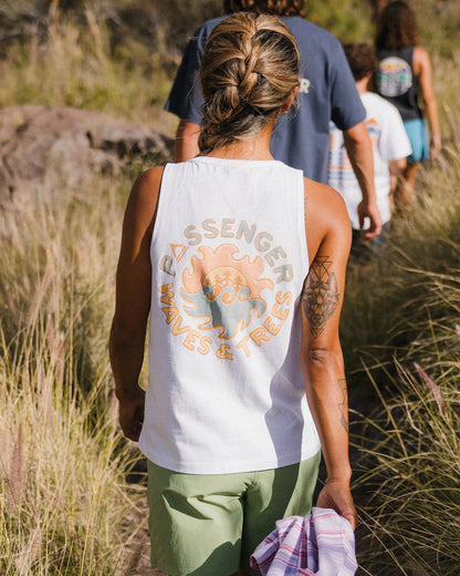 Dune Women's Vest - White - Lifestyle