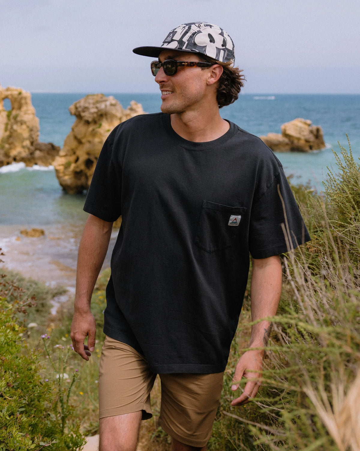 Heritage Relaxed Fit T-Shirt - Black - Lifestyle