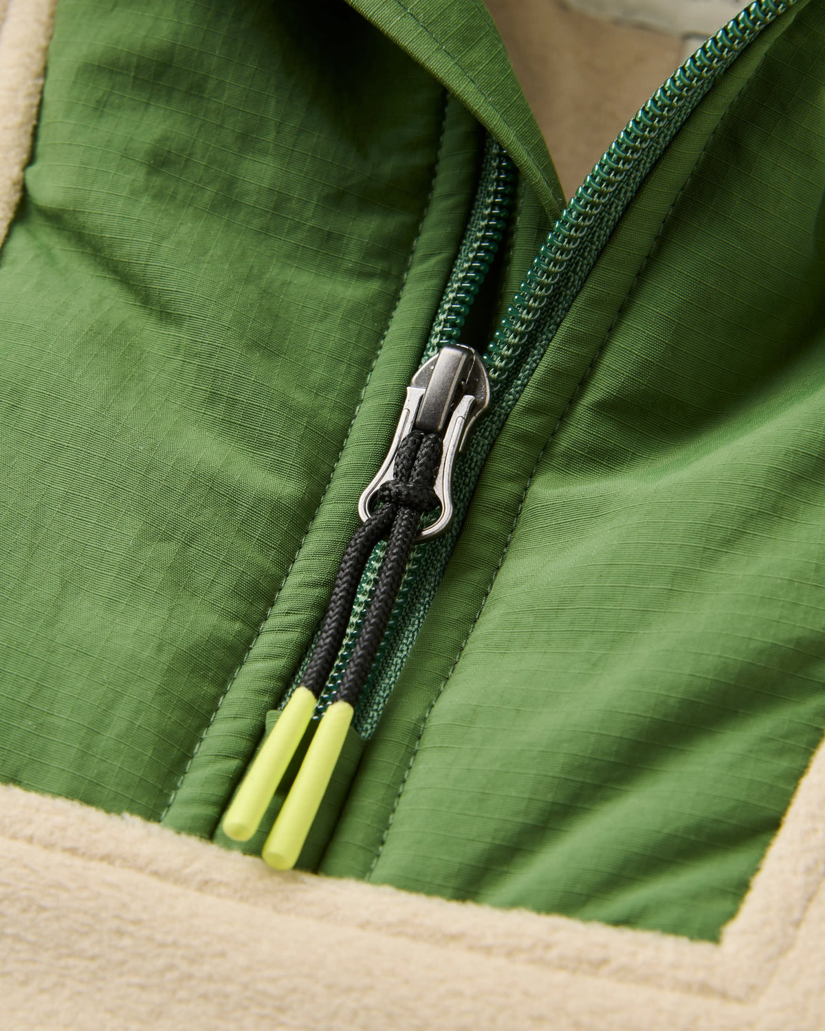 Alexander Hooded Polartec® Fleece - Feather/Wild Green - Flatlay