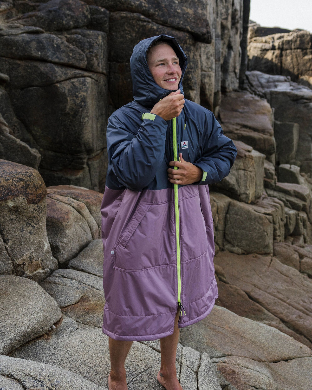 Waves Sherpa Lined Changing Robe - Grape / Charcoal - Lifestyle - Male