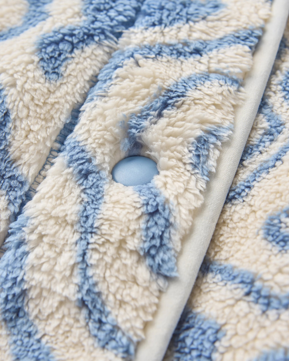 Iris Collarless Fleece - Strata Swirl Birch - Flatlay