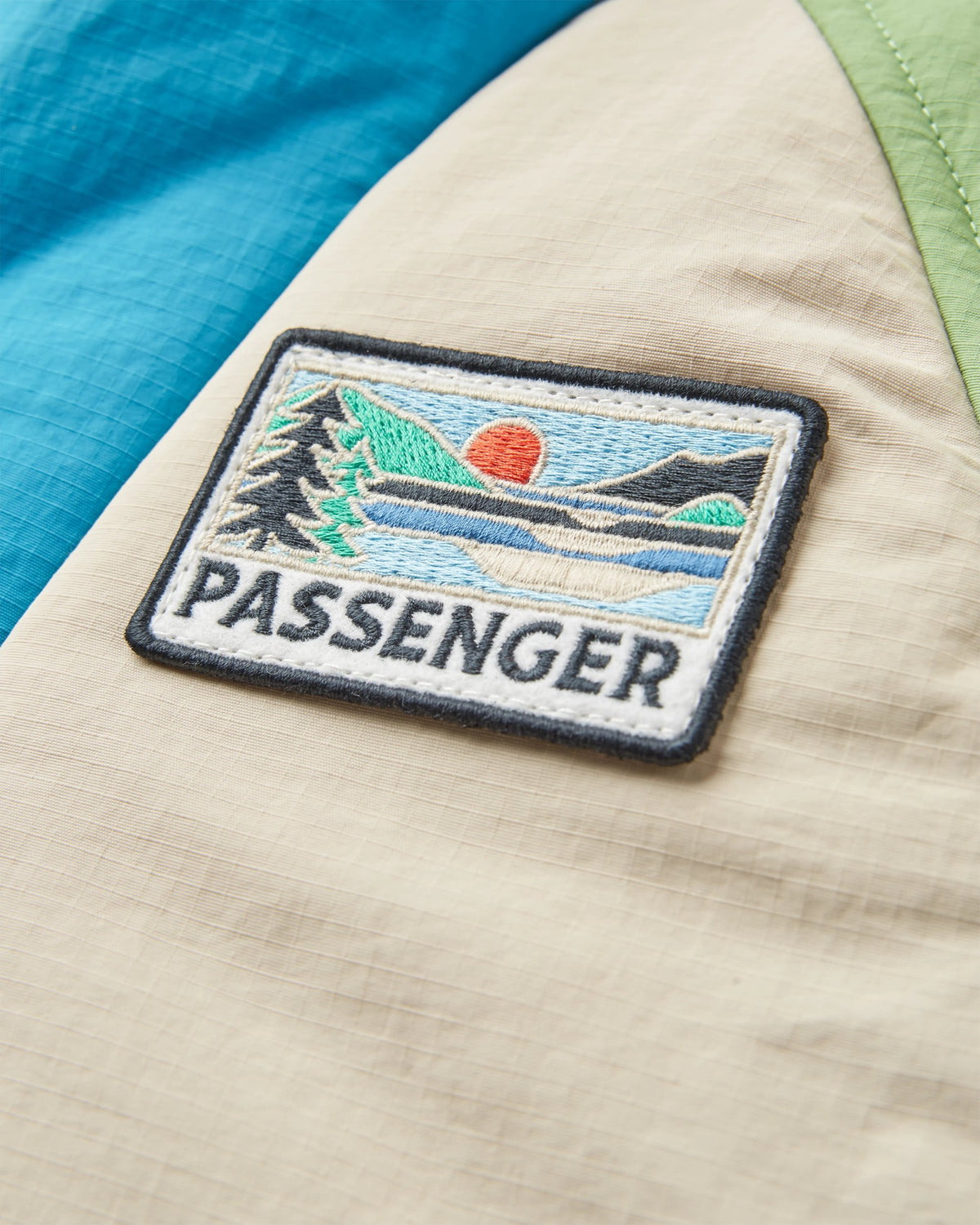 Ocean Insulated Anorak - Bluejay/Feather - Flatlay