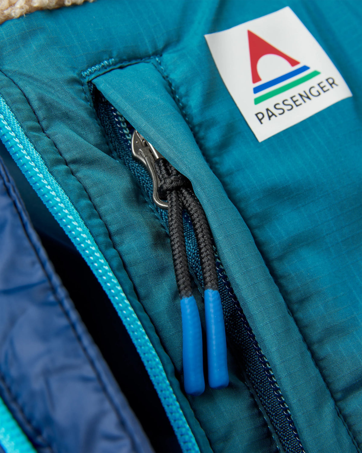 Inspire Insulated Jacket - Rich Navy - Flatlay