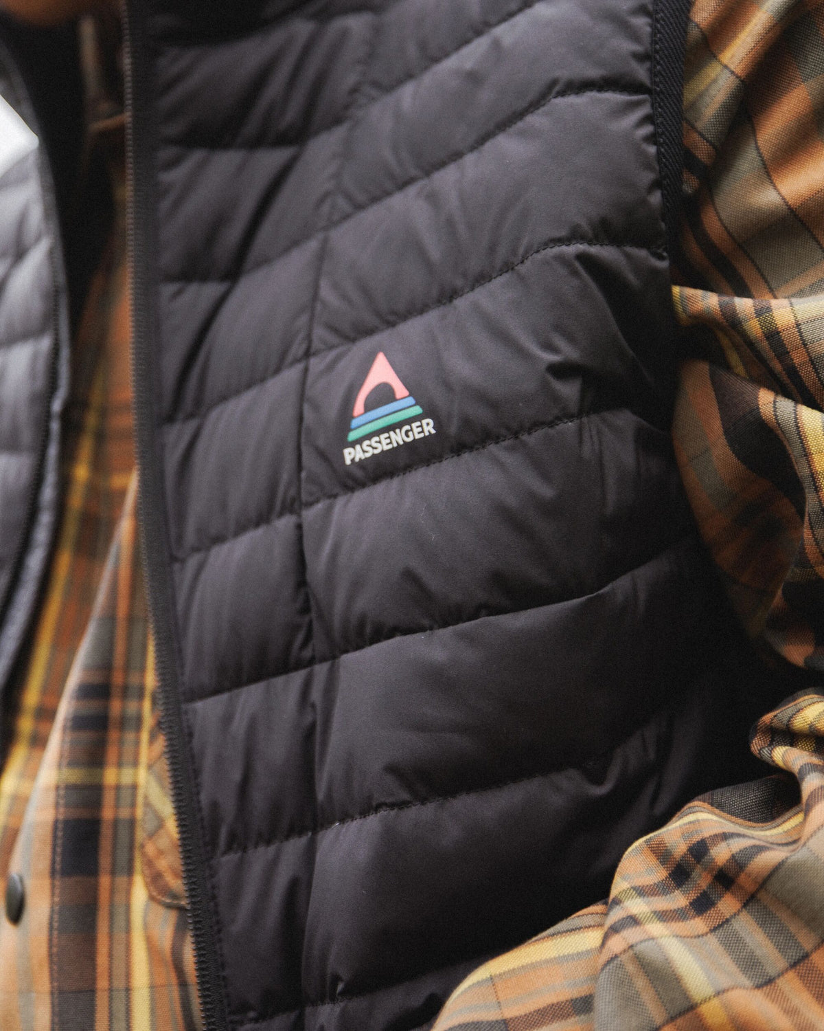 Ashland Down Gilet - Black - Lifestyle