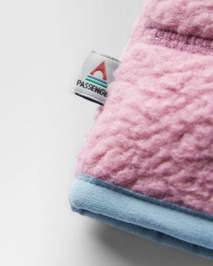 Home Sherpa Fleece - Oatmeal/Pink haze - Flatlay
