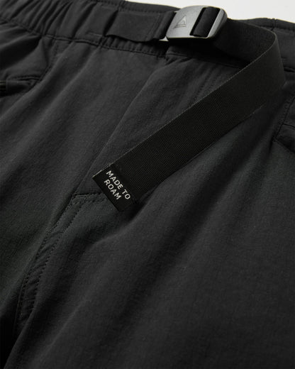 Sandstone Trail Short - Black - Flatlay