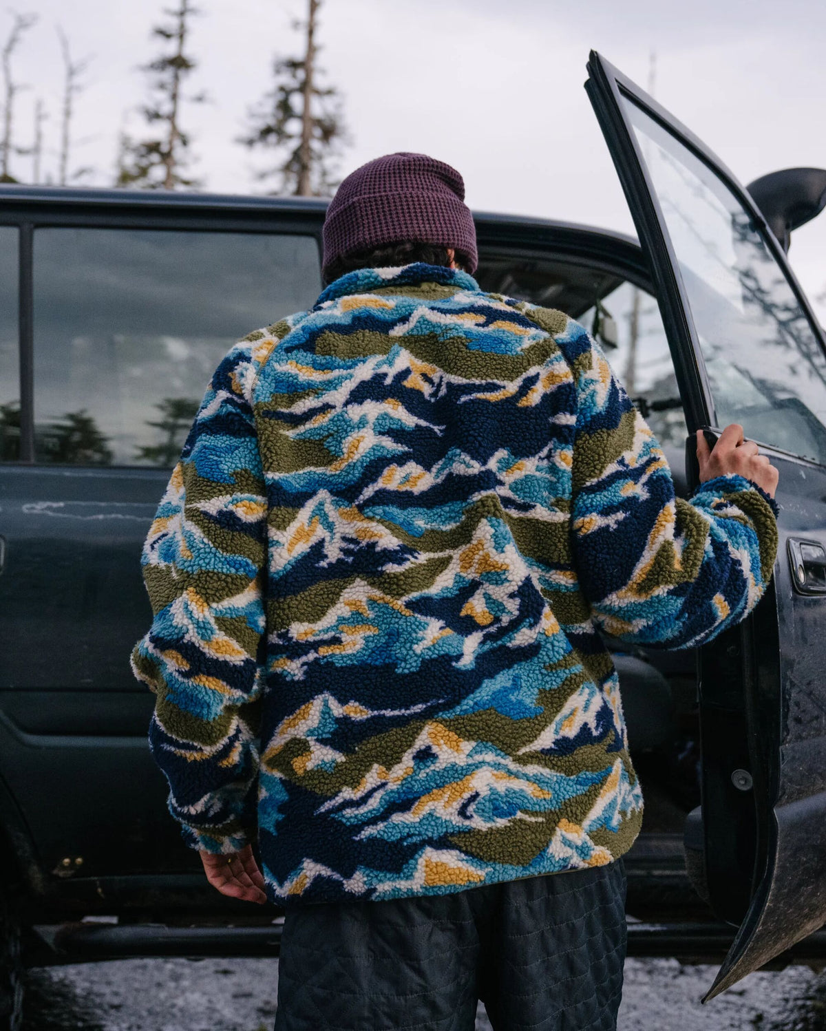Offroad Sherpa 1/2 Zip Fleece - Mount Scenic Khaki - Lifestyle