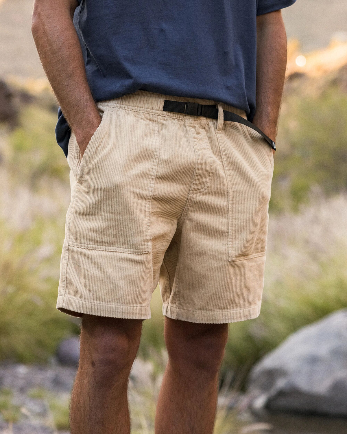 Shack Cord Short - Stone - Lifestyle