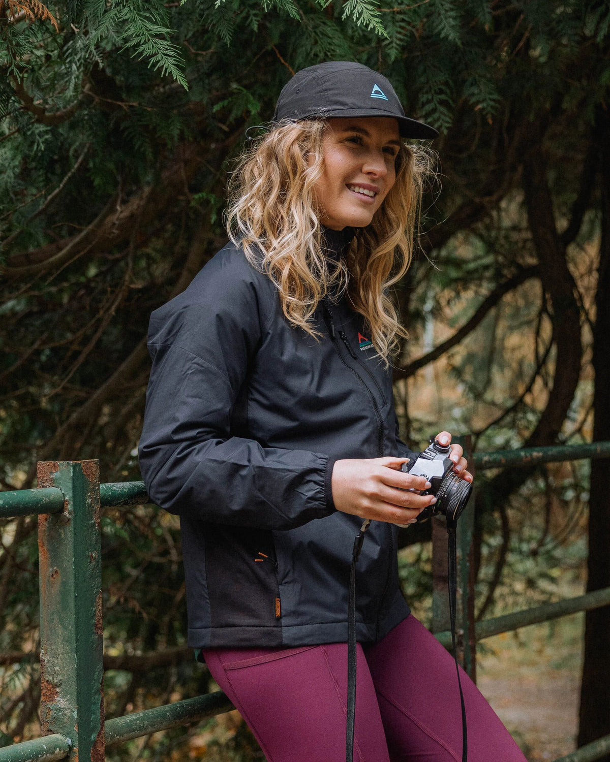 Shasta Lightweight Thermore® Hoodless Jacket - Black - Lifestyle