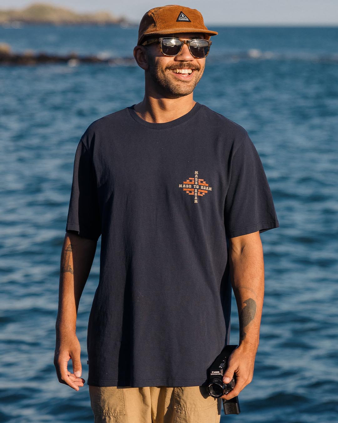 Oar T-Shirt - Deep Navy - Lifestyle