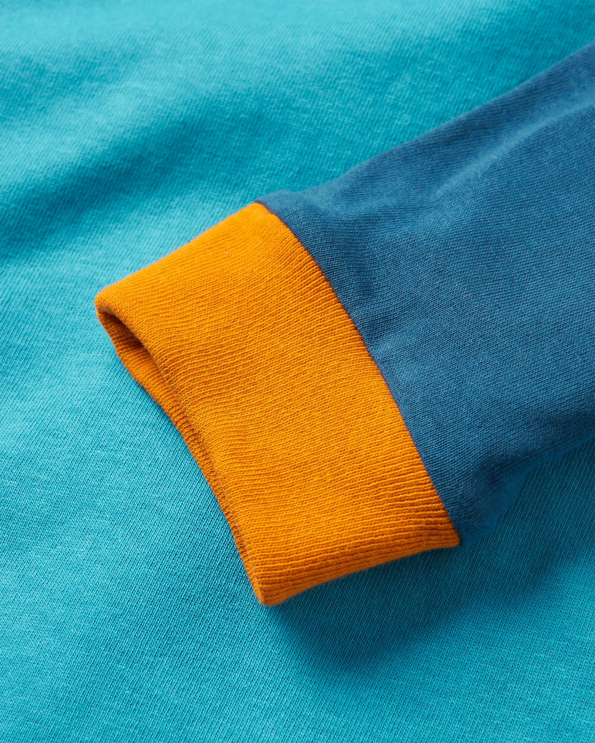 Riser LS T-Shirt - Atlantic Blue - Flatlay